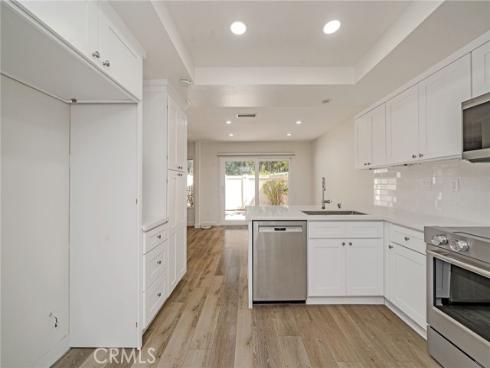 2440  Applewood  , Fullerton, CA