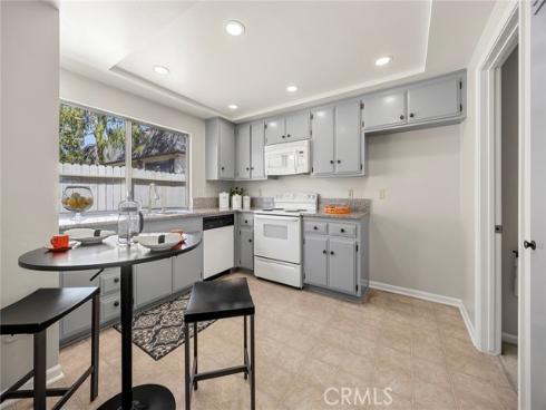 1330  Victoria  C , Fullerton, CA