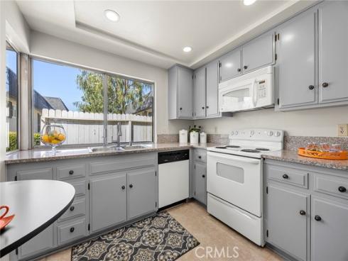 1330  Victoria  C , Fullerton, CA