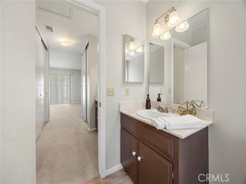 1330  Victoria  C , Fullerton, CA