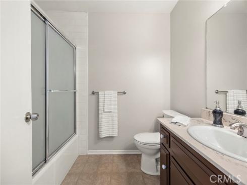 1330  Victoria  C , Fullerton, CA