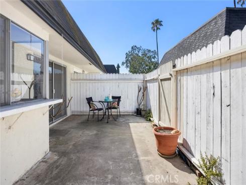 1330  Victoria  C , Fullerton, CA