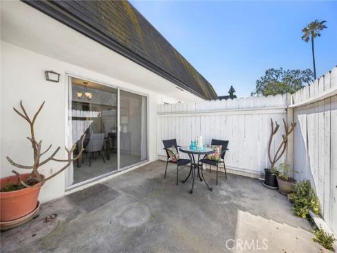 1330  Victoria  C , Fullerton, CA