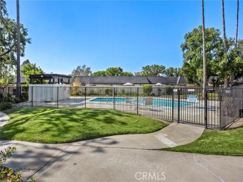 1330  Victoria  C , Fullerton, CA