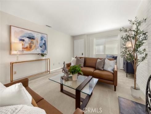 1330  Victoria  C , Fullerton, CA