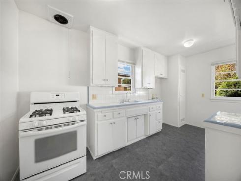 1001  Nutwood  , Fullerton, CA