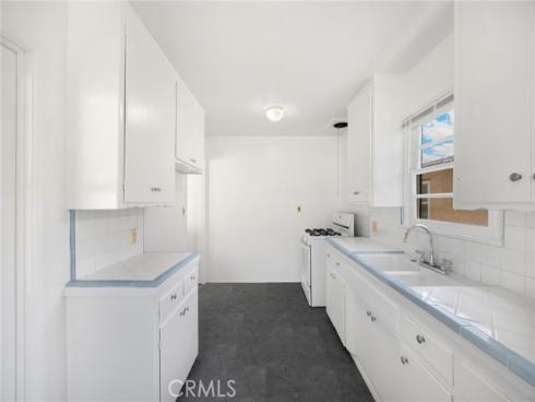 1001  Nutwood  , Fullerton, CA