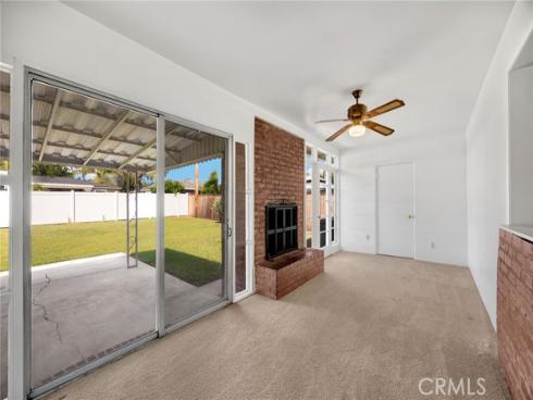 1001  Nutwood  , Fullerton, CA