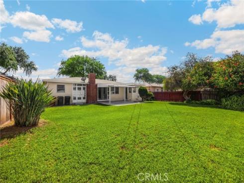 1001  Nutwood  , Fullerton, CA