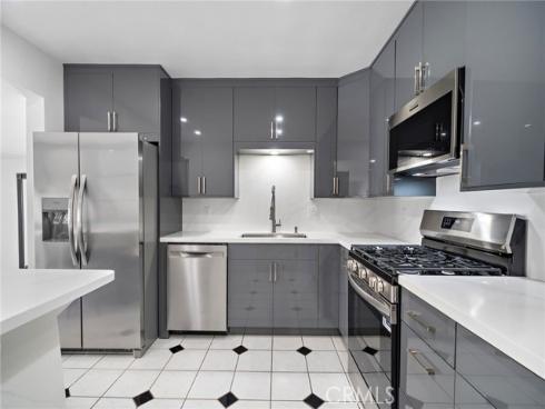 408  Diana  , Fullerton, CA