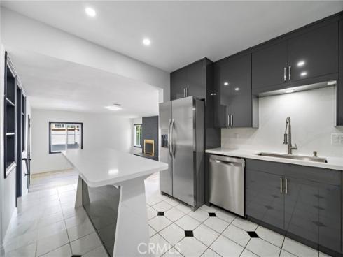 408  Diana  , Fullerton, CA