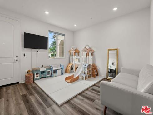 846  Arletta   Way, Fullerton, CA