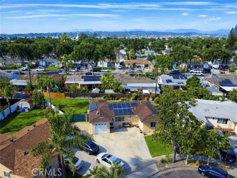 605 Juniper Avenue, Fullerton, CA