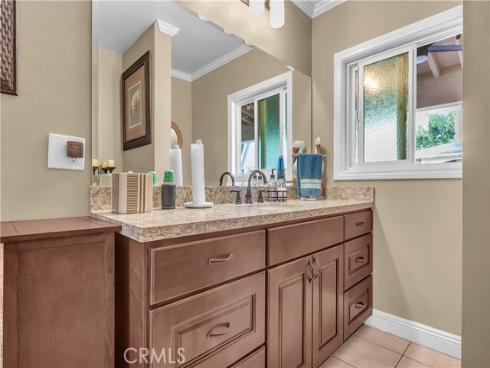 959  Rodeo  , Fullerton, CA