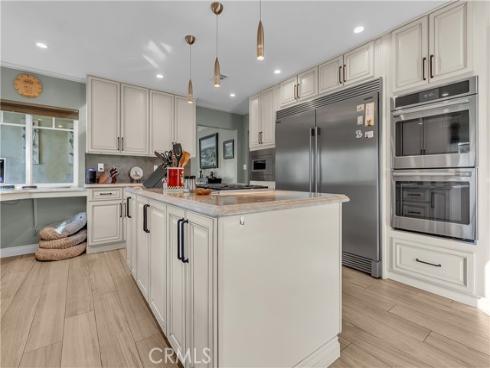 959  Rodeo  , Fullerton, CA