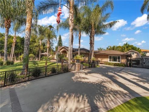 959  Rodeo  , Fullerton, CA