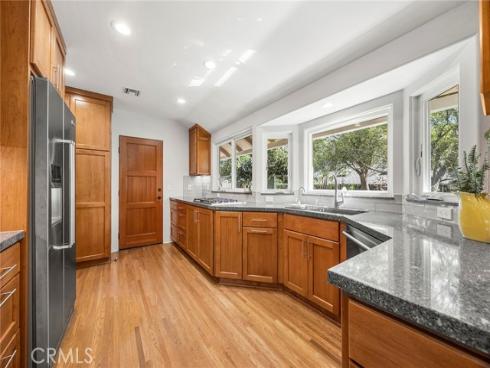 704  Grandview  , Fullerton, CA