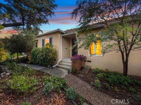 704  Grandview  , Fullerton, CA