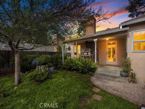 704  Grandview  , Fullerton, CA