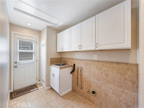 1519  Victoria  , Fullerton, CA