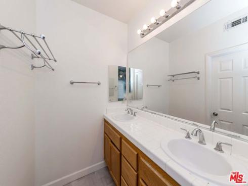 1294  Mcfadden   Drive, Fullerton, CA