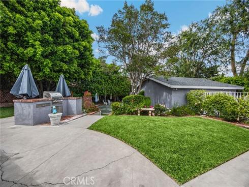 419 E Sunny Hills   Road, Fullerton, CA