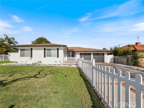 812 N Euclid  , Fullerton, CA