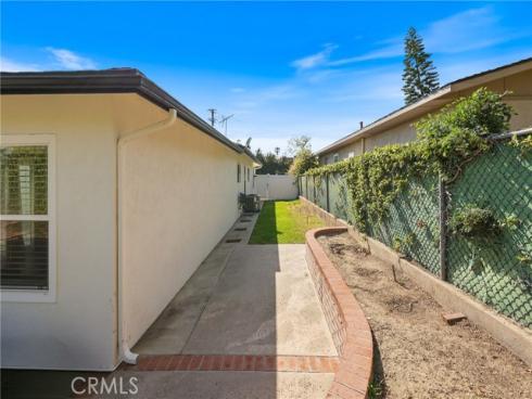 812 N Euclid  , Fullerton, CA