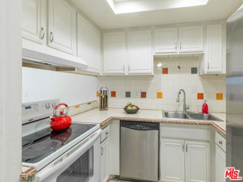 3026  Associated  96  Road, Fullerton, CA