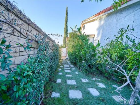 2504  Royale   Place, Fullerton, CA