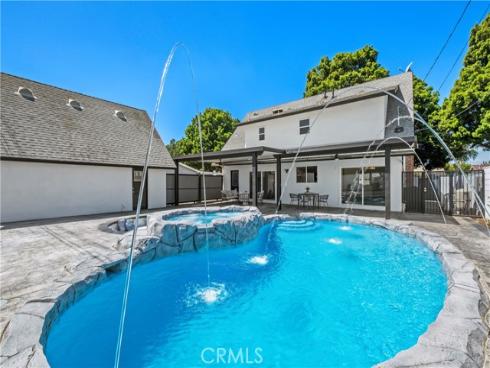 530  Stanford  , Fullerton, CA