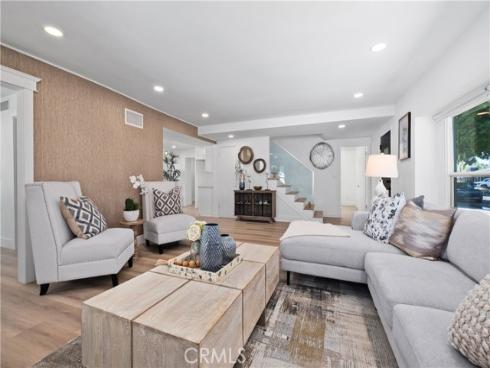 530  Stanford  , Fullerton, CA