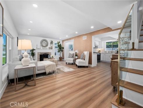 530  Stanford  , Fullerton, CA