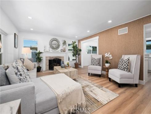 530  Stanford  , Fullerton, CA