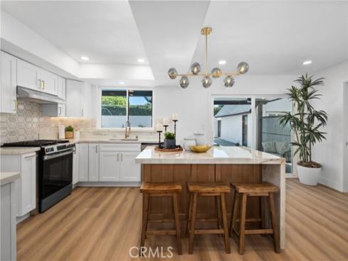 530  Stanford  , Fullerton, CA