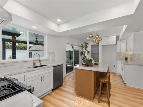 530  Stanford  , Fullerton, CA