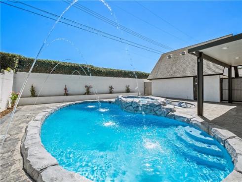 530  Stanford  , Fullerton, CA