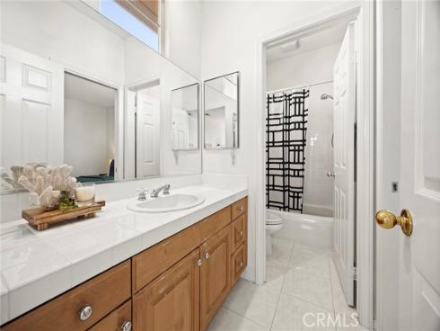 2565  Brennen   Way, Fullerton, CA