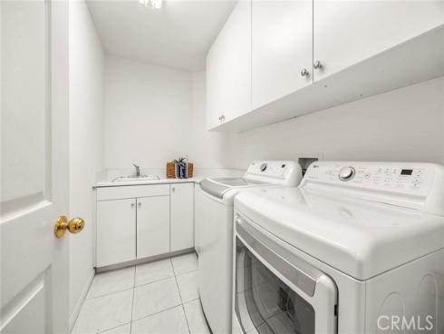 2565  Brennen   Way, Fullerton, CA