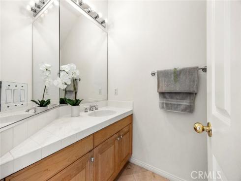 2565  Brennen   Way, Fullerton, CA