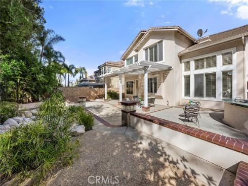 2565  Brennen   Way, Fullerton, CA