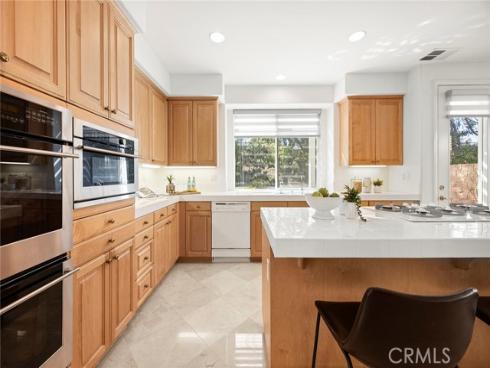 2565  Brennen   Way, Fullerton, CA