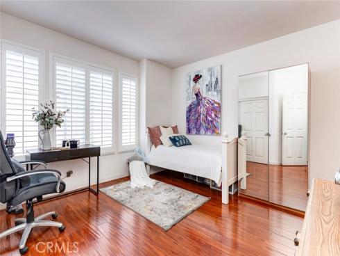 1264  Mcfadden  , Fullerton, CA