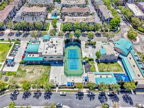 1264  Mcfadden  , Fullerton, CA