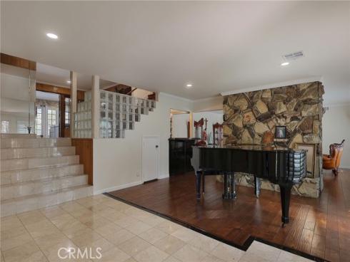 2441  Terraza  , Fullerton, CA