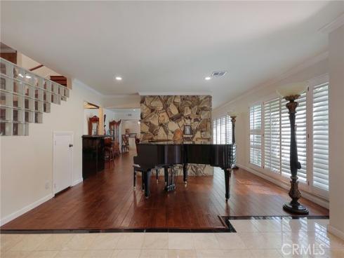 2441  Terraza  , Fullerton, CA