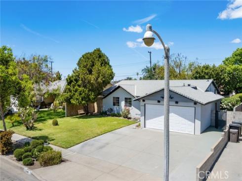 443 W Houston  , Fullerton, CA