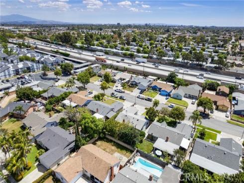 443 W Houston  , Fullerton, CA