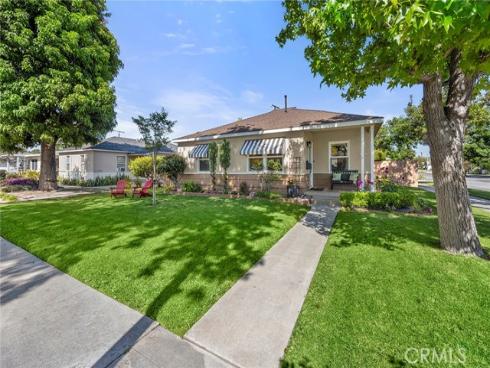 300 N Wayne , Fullerton, CA