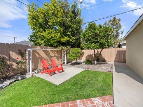 300 N Wayne , Fullerton, CA